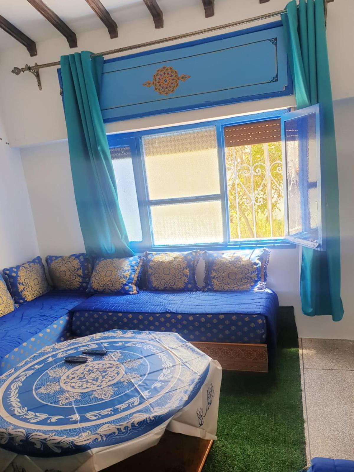 Casa Plasa Grande 셰프샤우엔 외부 사진