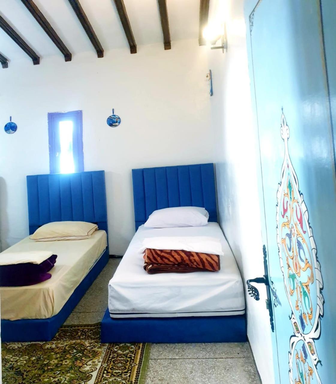 Casa Plasa Grande 셰프샤우엔 외부 사진