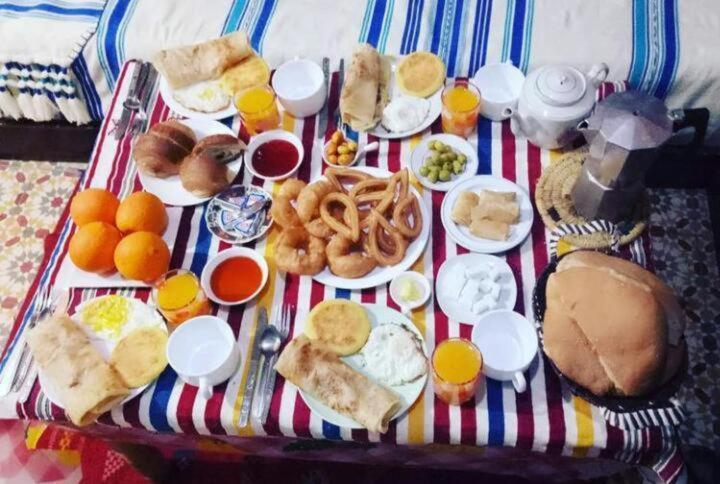Casa Plasa Grande 셰프샤우엔 외부 사진